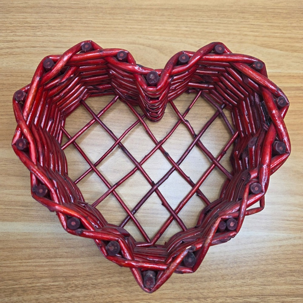 Vintage Red Wicker Heart Shaped Basket Country Farmhouse Decor